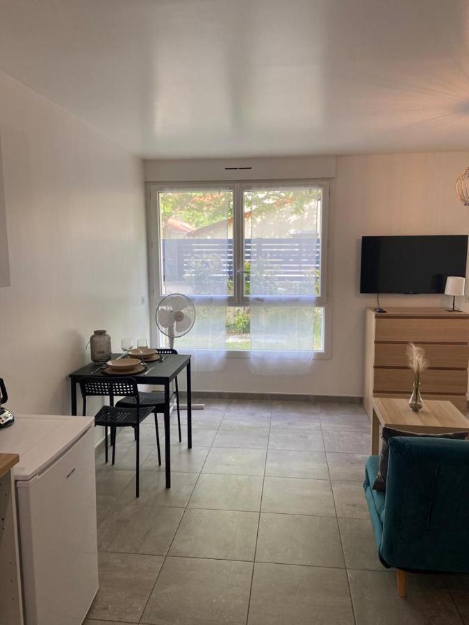 Grand Studio Neuf Aulnay-sous-Bois Luaran gambar
